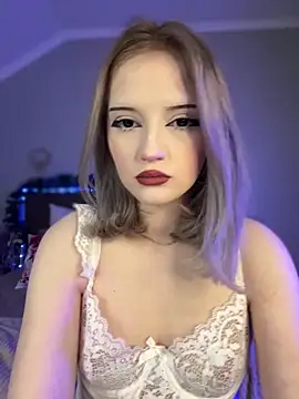 YunnaTyan online show from December 14, 2025, 1:05 pm