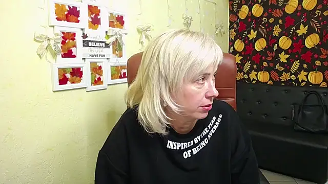 LaurenWishy online show from December 1, 2025, 12:10 pm