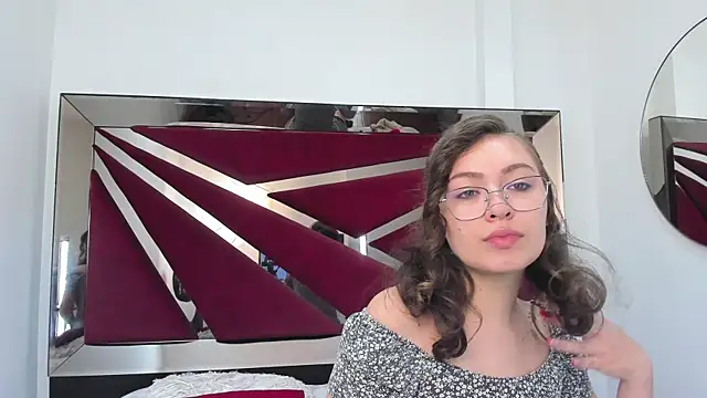 MarieTaylor  online show from November 29, 2025, 6:11 pm