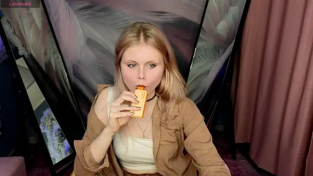 Snapshot of AnoraAmore chatting on November 26, 2025, 6:47 am AnoraAmore online show from November 26, 2025, 6:47 am