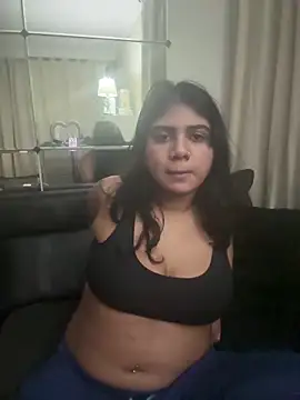 TiaBella  online show from December 18, 2025, 10:49 pm