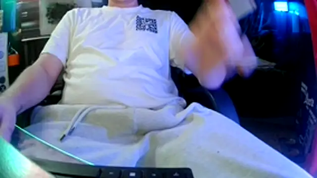 Bowerboi online show from December 22, 2025, 2:30 am