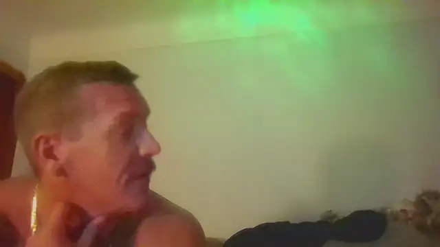 LuxeLoverZ online show from November 19, 2025, 5:29 am