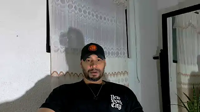Snapshot of musclehetero chatting on July 18, 2026, 3:00 am musclehetero online show from July 18, 2026, 3:00 am