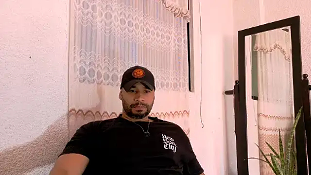 Snapshot of musclehetero chatting on July 18, 2026, 7:17 pm musclehetero online show from July 18, 2026, 7:17 pm