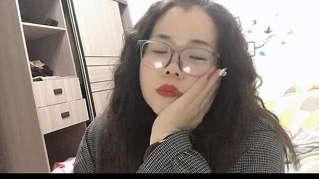 Snapshot of Huahua3187 chatting on November 21, 2025, 12:04 pm Huahua3187 online show from November 21, 2025, 12:04 pm