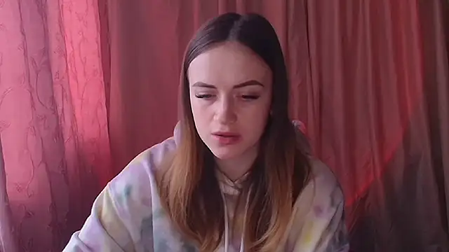 Illa May online show from March 5, 2026, 10:44 am