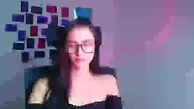 Stella XO online show from December 20, 2025, 6:42 am