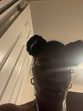 Snapshot of LelaniRose chatting on December 3, 2025, 3:03 am LelaniRose online show from December 3, 2025, 3:03 am