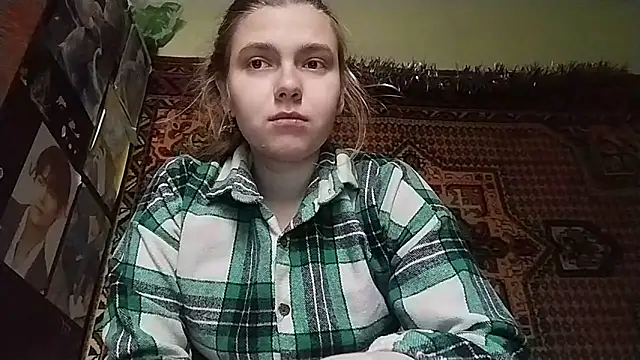 KikiBang online show from December 22, 2025, 8:11 am