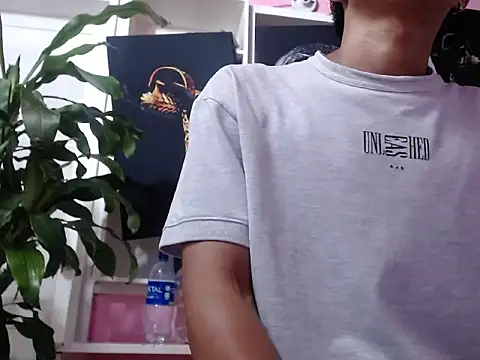 Snapshot of crissex3 chatting on February 25, 2026, 2:27 pm crissex3 online show from February 25, 2026, 2:27 pm