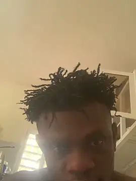 laperson online show from April 18, 2026, 9:26 pm