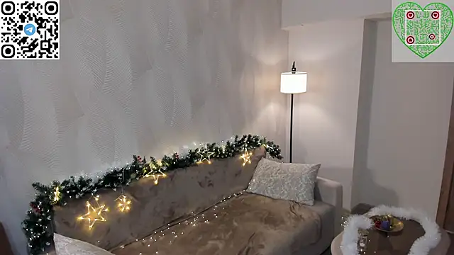 CherrylHolme online show from January 5, 2026, 8:45 pm