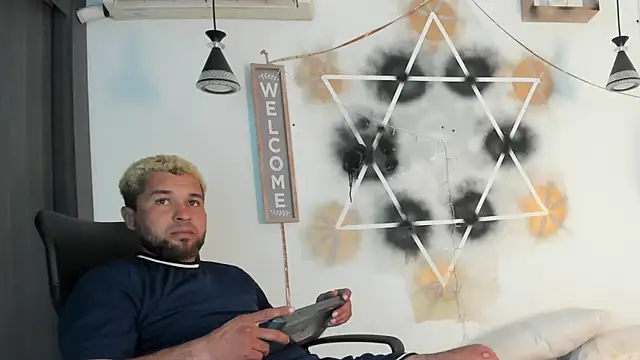 StephaniaAndRandy online show from January 16, 2026, 2:10 pm