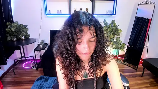 Snapshot of gummo_ chatting on February 20, 2026, 8:20 pm gummo online show from February 20, 2026, 8:20 pm