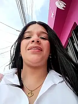 Layla-daring online show from February 28, 2026, 8:10 pm