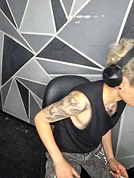 Snapshot of megan_NL chatting on February 1, 2026, 5:22 pm megan NL online show from February 1, 2026, 5:22 pm