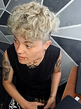 Snapshot of megan_NL chatting on February 7, 2026, 1:37 pm megan NL online show from February 7, 2026, 1:37 pm