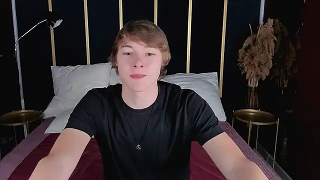 Snapshot of DonaldWoon chatting on November 23, 2025, 10:37 am DonaldWoon online show from November 23, 2025, 10:37 am