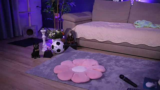 Snapshot of AlessiaDebbie chatting on July 6, 2026, 8:11 pm AlessiaDebbie online show from July 6, 2026, 8:11 pm