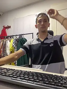 charlie bass online show from November 27, 2025, 4:03 am