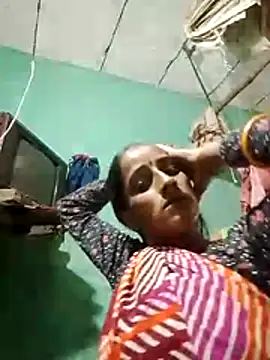 Xxx suhana online show from December 3, 2025, 8:34 am