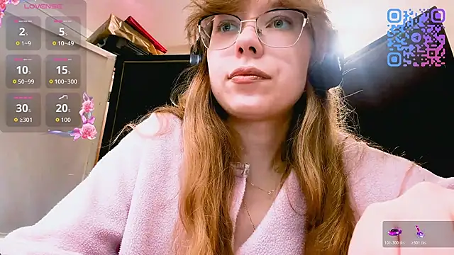 LouettaTornese online show from December 1, 2025, 11:04 am