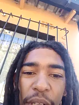 Eezxxx online show from January 6, 2026, 6:06 am