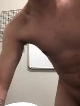 sethhtx713 online show from March 26, 2026, 5:35 am