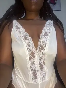 Snapshot of AngelaAbi chatting on May 28, 2026, 7:33 pm AngelaAbi online show from May 28, 2026, 7:33 pm