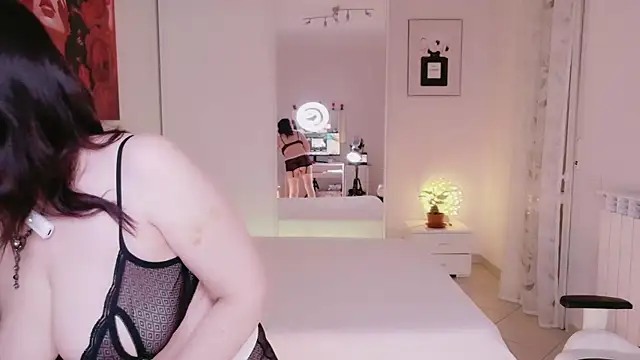 FlirtyFox  online show from November 30, 2025, 1:53 am