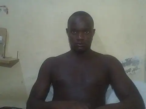 UsTwo  online show from November 25, 2025, 9:04 pm