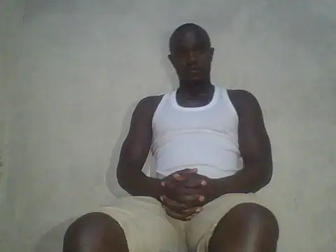 UsTwo  online show from December 14, 2025, 5:40 pm