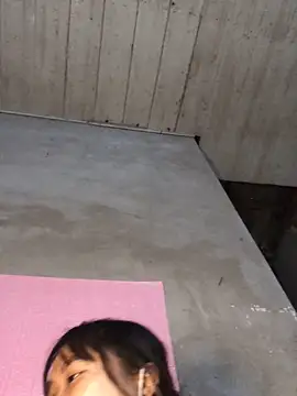 dovia-ba online show from December 14, 2025, 1:33 am