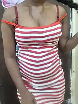 Snapshot of Simran_0011 chatting on January 9, 2026, 5:26 pm Simran 0011 online show from January 9, 2026, 5:26 pm