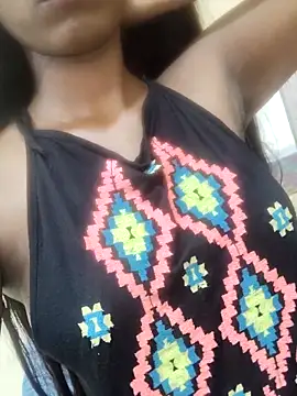 Snapshot of Simran_0011 chatting on March 21, 2026, 3:00 am Simran 0011 online show from March 21, 2026, 3:00 am