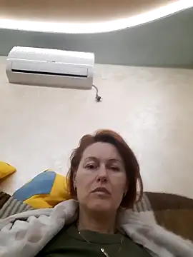 LanaOlbenst online show from December 4, 2025, 2:37 pm