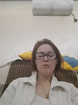 Snapshot of LanaOlbenst chatting on February 2, 2026, 6:39 pm LanaOlbenst online show from February 2, 2026, 6:39 pm