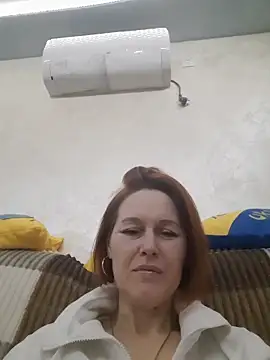 Snapshot of LanaOlbenst chatting on February 3, 2026, 6:24 pm LanaOlbenst online show from February 3, 2026, 6:24 pm