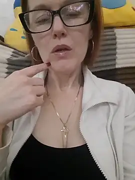 Snapshot of LanaOlbenst chatting on February 27, 2026, 8:42 pm LanaOlbenst online show from February 27, 2026, 8:42 pm