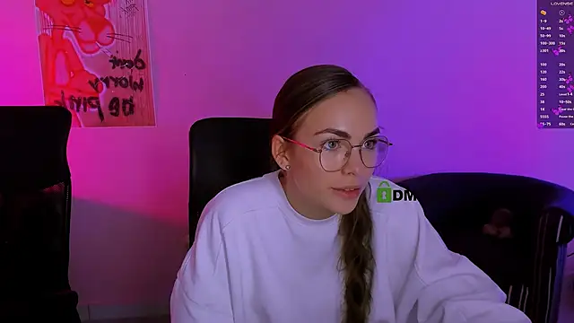 misa angel online show from December 3, 2025, 1:53 pm