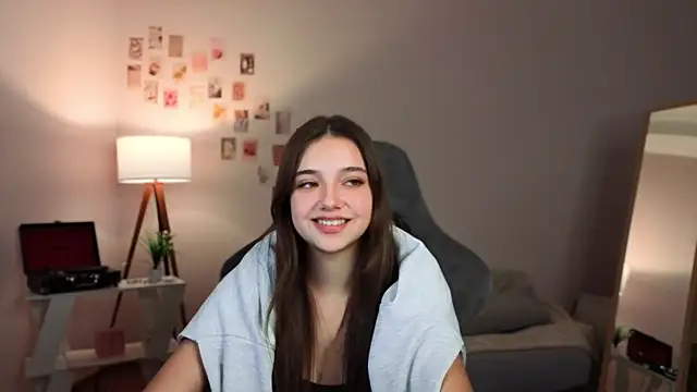 Vexorine online show from December 14, 2025, 7:18 pm