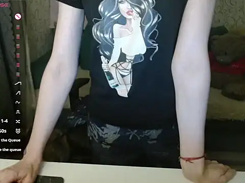   Katherine    online show from November 22, 2025, 3:22 pm