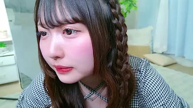  Sakura F online show from May 2, 2026, 6:13 pm