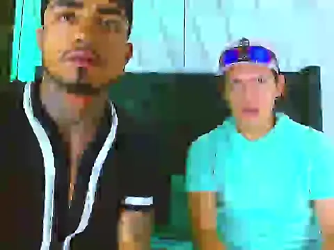 Hot Latino x online show from November 24, 2025, 1:00 pm