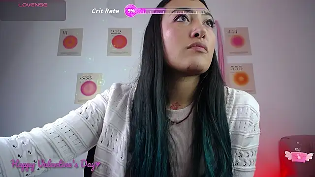 LunaAponte online show from February 17, 2026, 10:05 pm