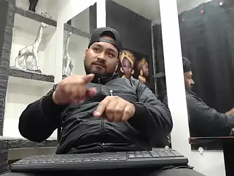 Liam hairy online show from December 16, 2025, 3:44 am