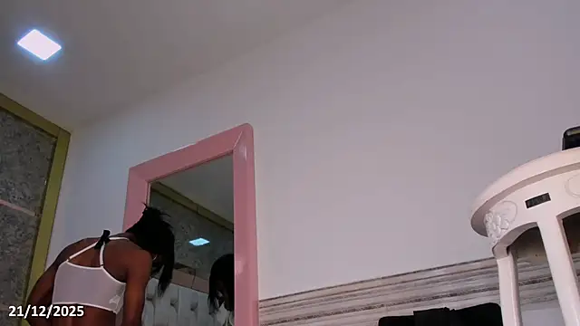 Melanie St4r online show from December 21, 2025, 10:28 pm