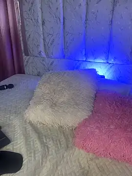 Snapshot of luna-fire chatting on March 2, 2026, 5:08 am luna-fire online show from March 2, 2026, 5:08 am