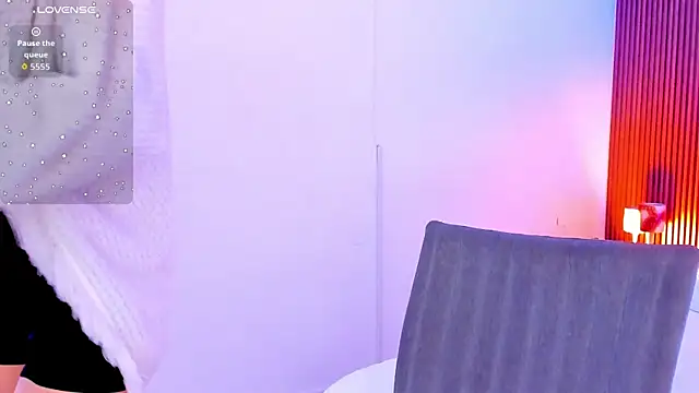 Snapshot of RenataMason chatting on June 9, 2026, 4:57 am RenataMason online show from June 9, 2026, 4:57 am